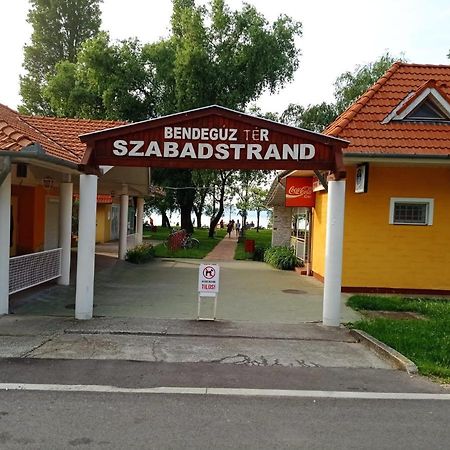 Sommer Ferienhaus Balatonszarszo Bagian luar foto
