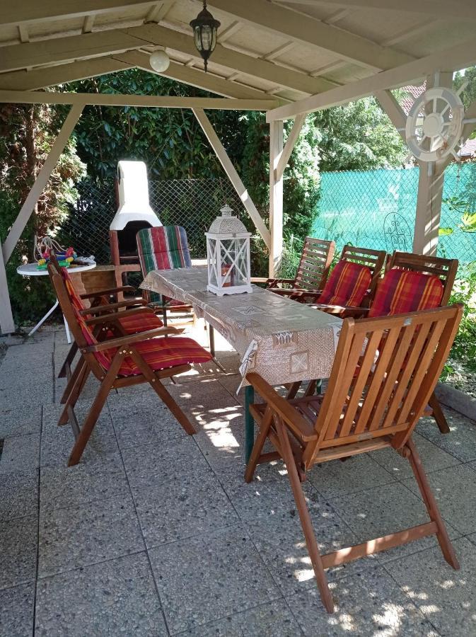 Sommer Ferienhaus Balatonszarszo Bagian luar foto